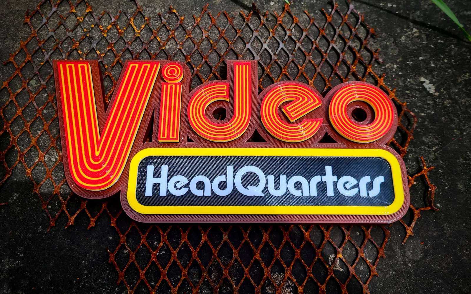 Video HeadQuarters retro 3D-printed sign