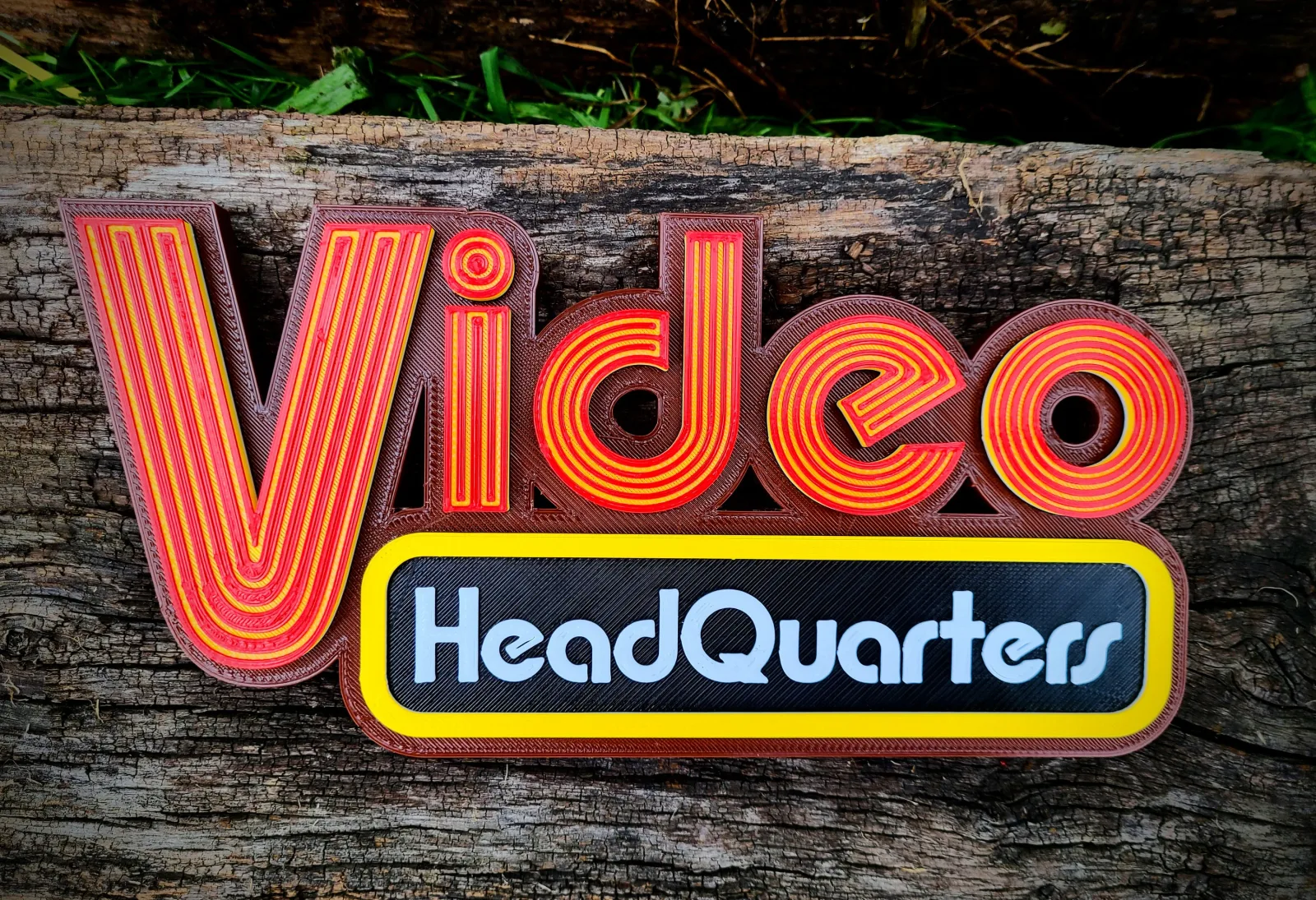 Video HeadQuarters retro 3D-printed sign